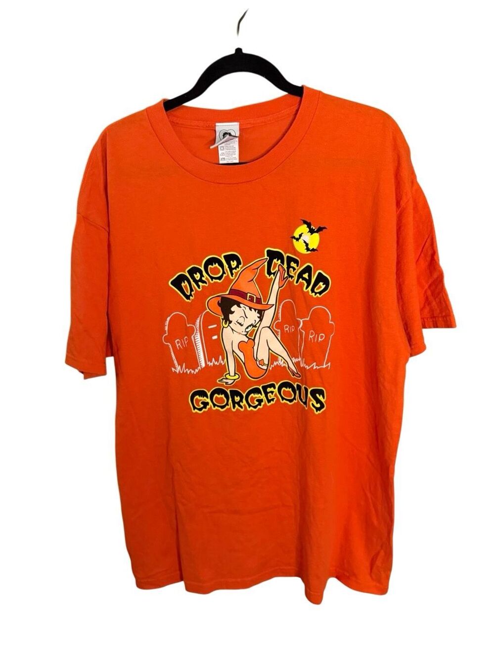 Vintage Y2K 2004 Betty Boop Drop Dead Gorgeous Halloween Graphic T-Shirt